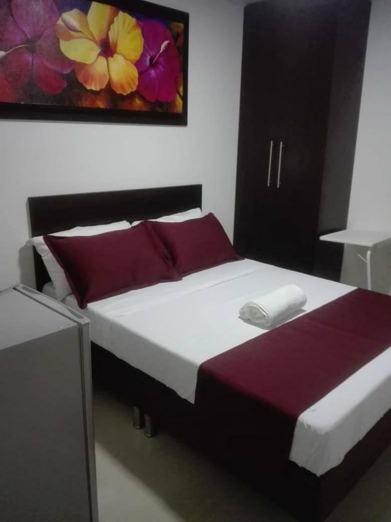 Hotel Giron Plaza Eksteriør billede